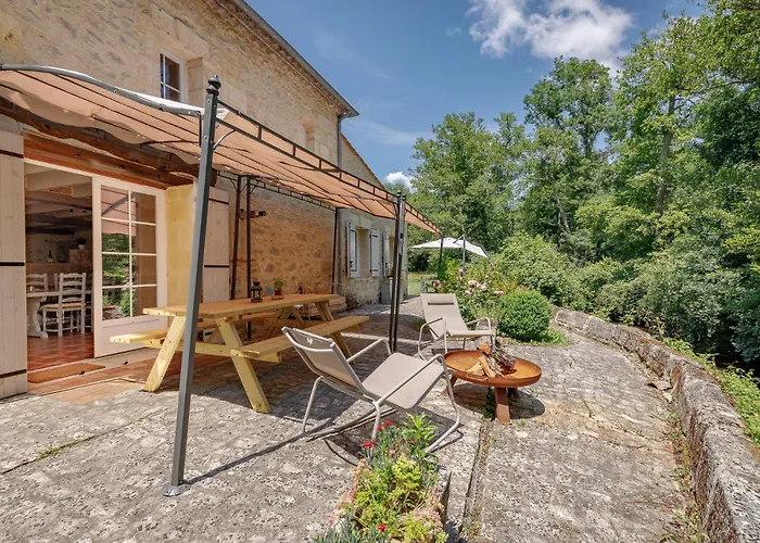 Semesterbostad Le Moulin De Bafave